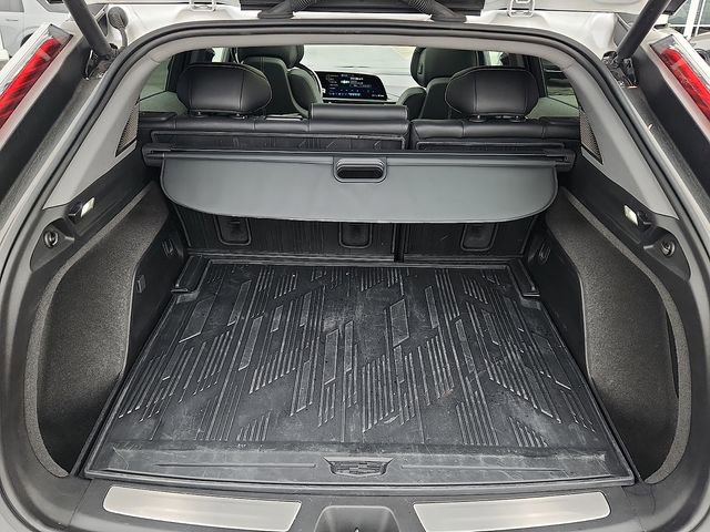 Certified 2025 Cadillac Optiq Luxury 2 w/ LPO, Floor Liner Package image 29