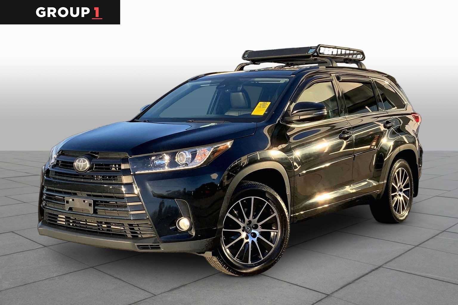 Used 2017 Toyota Highlander SE