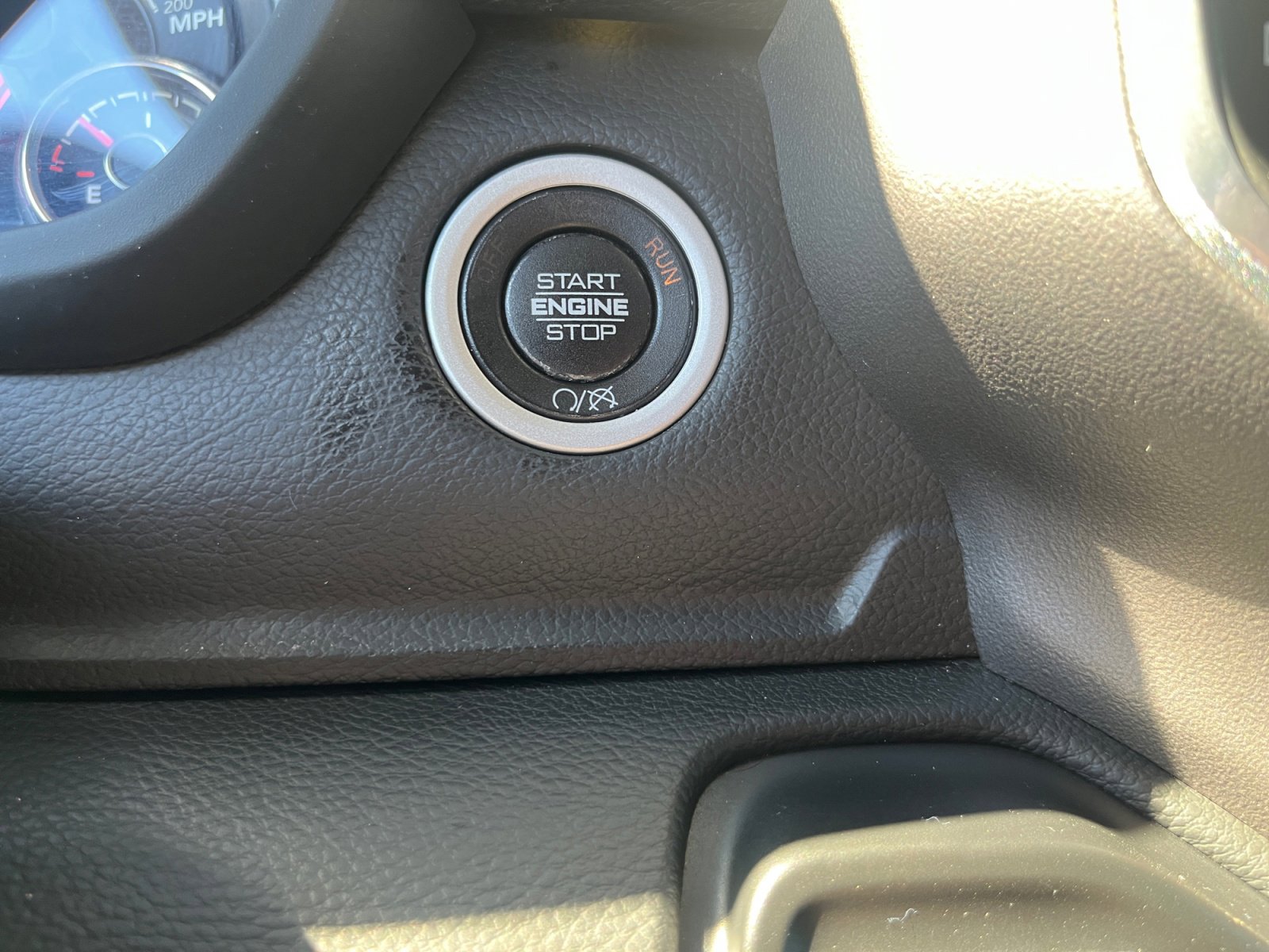 Certified 2020 RAM 2500 Laramie image 30