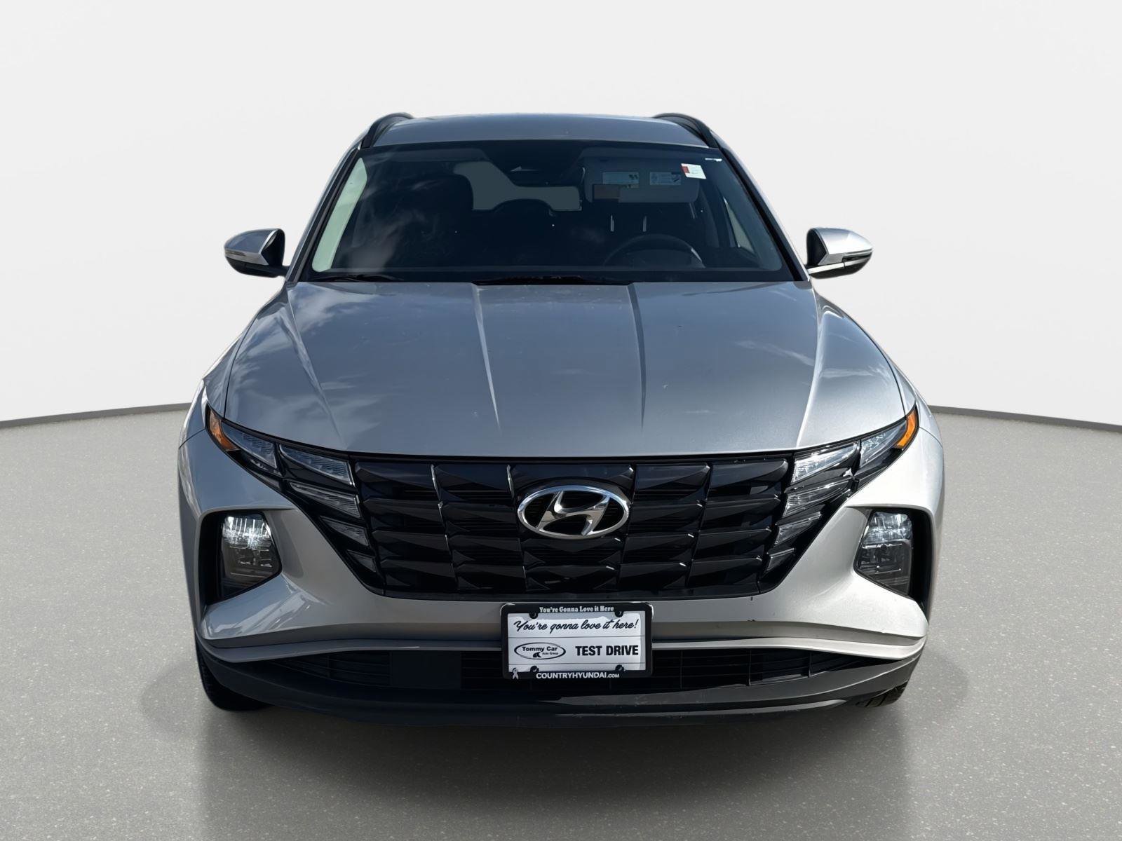 Used 2023 Hyundai Tucson SEL w/ Winter Package image 2