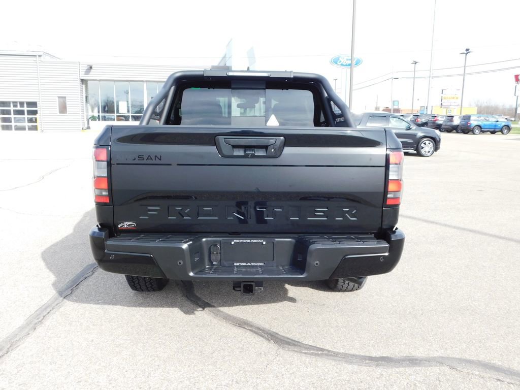 Used 2024 Nissan Frontier SV w/ Hardbody Edition image 4