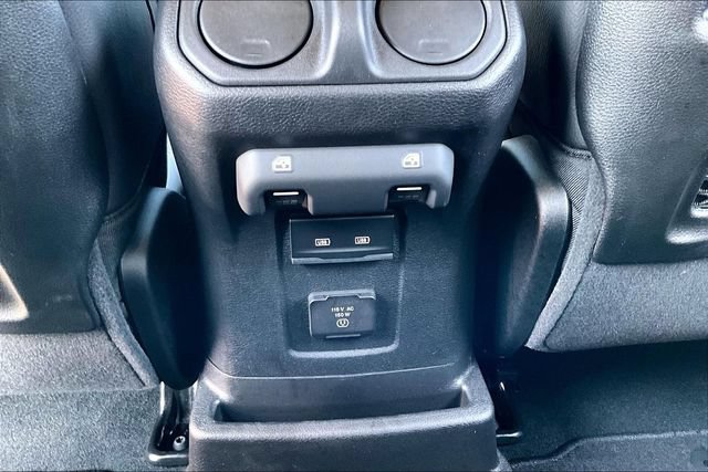 Used 2024 Jeep Wrangler Unlimited Sahara AWD/4WD image 10