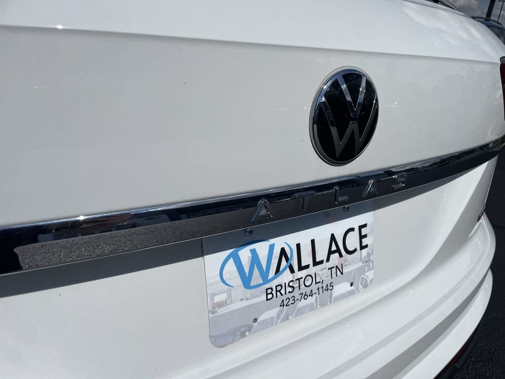 Certified 2021 Volkswagen Atlas Cross Sport S AWD/4WD image 7