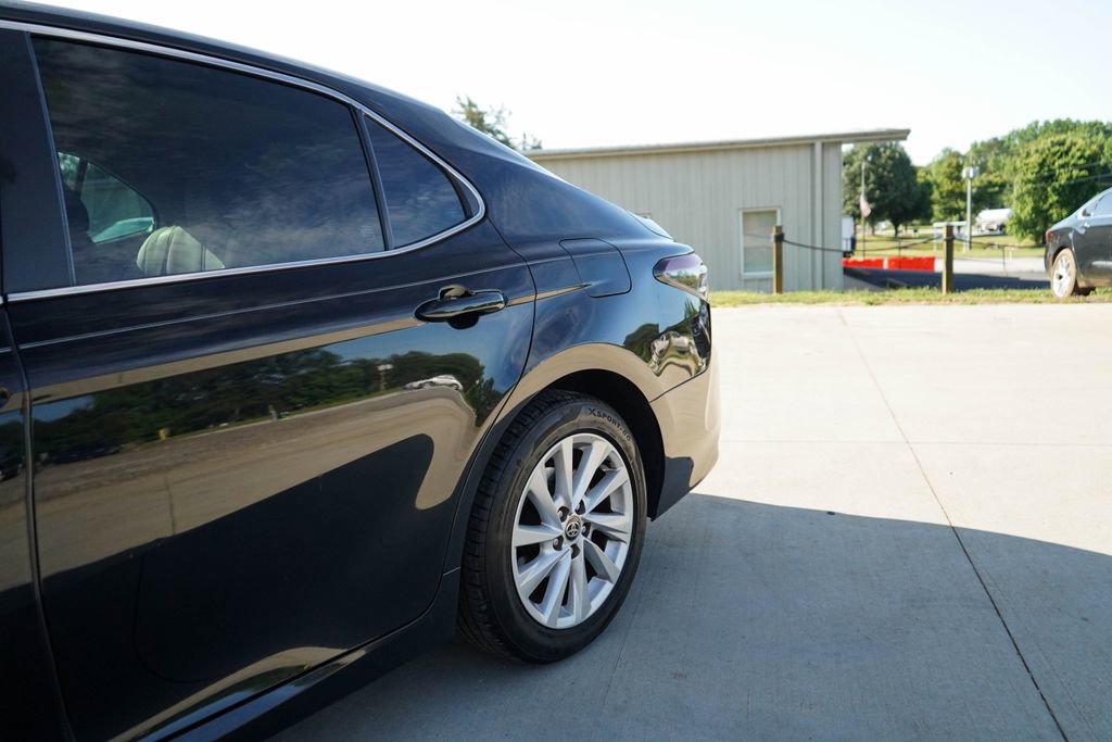 Used 2023 Toyota Camry LE FWD image 22