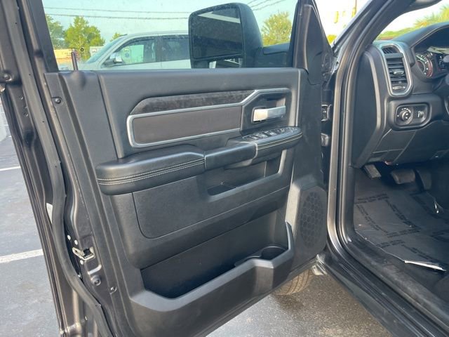 Used 2024 RAM 3500 Big Horn w/ Night Edition image 5