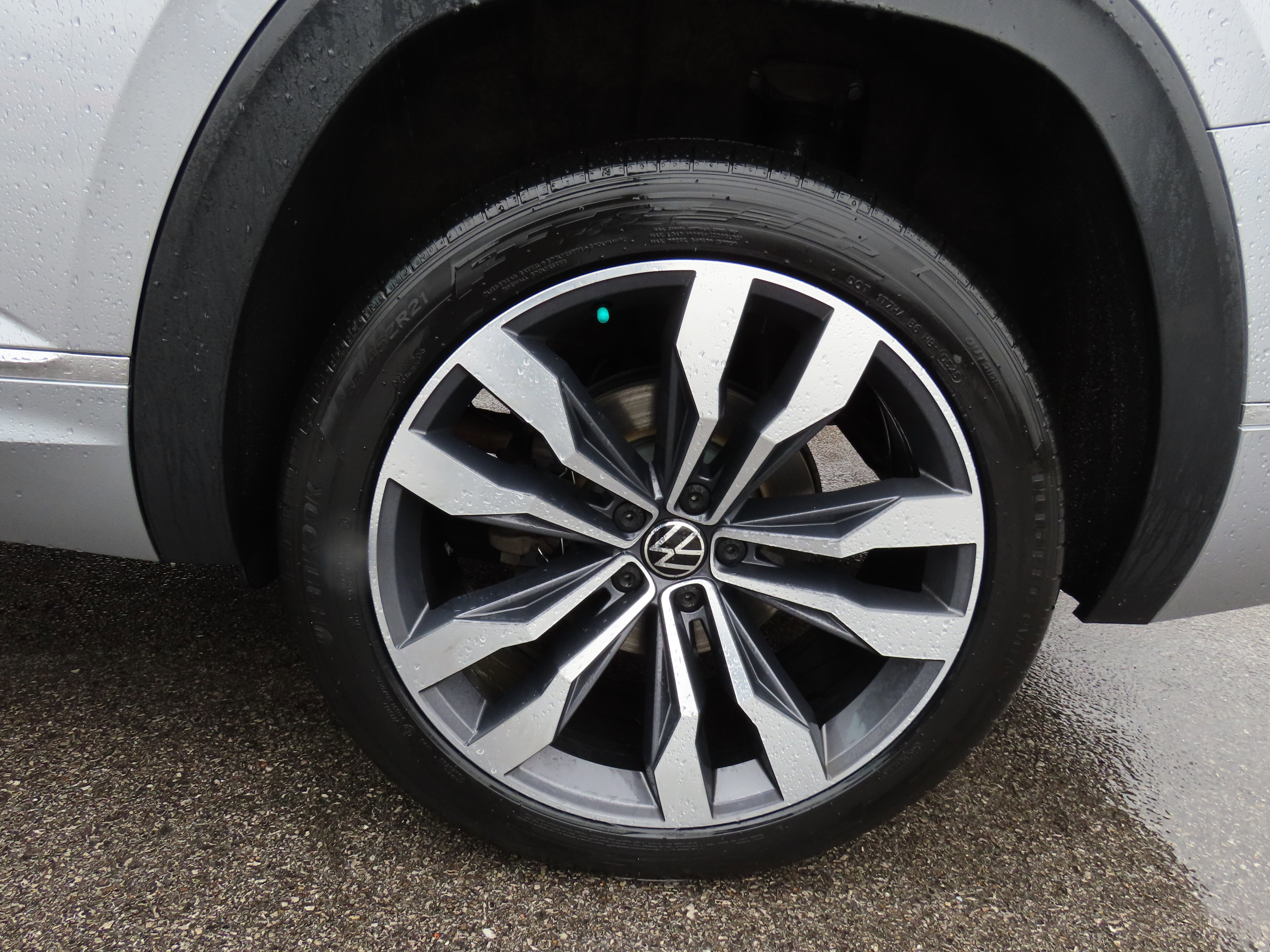 Used 2021 Volkswagen Atlas SEL Premium image 47