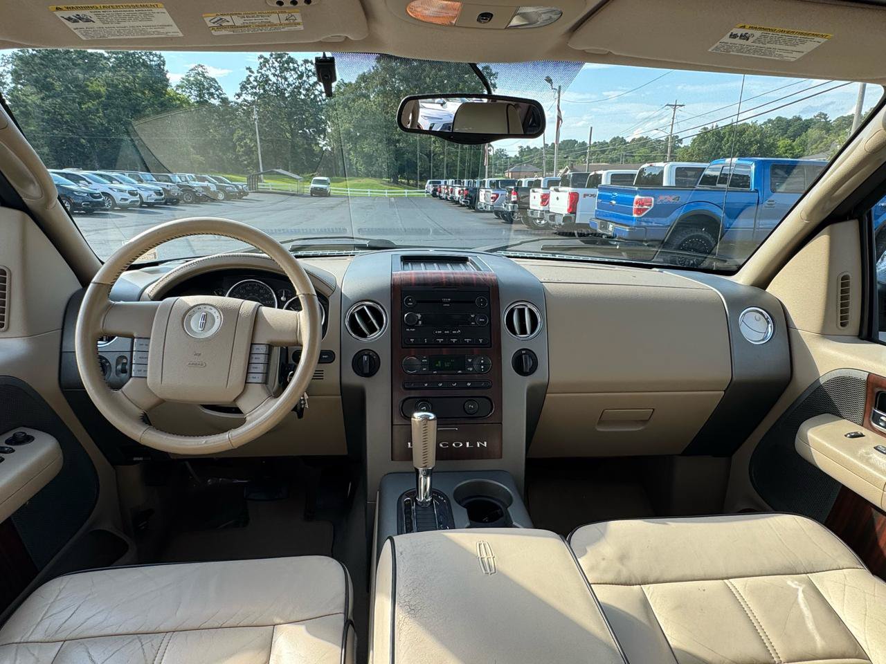 Used 2006 Lincoln Mark LT 4x4 image 17