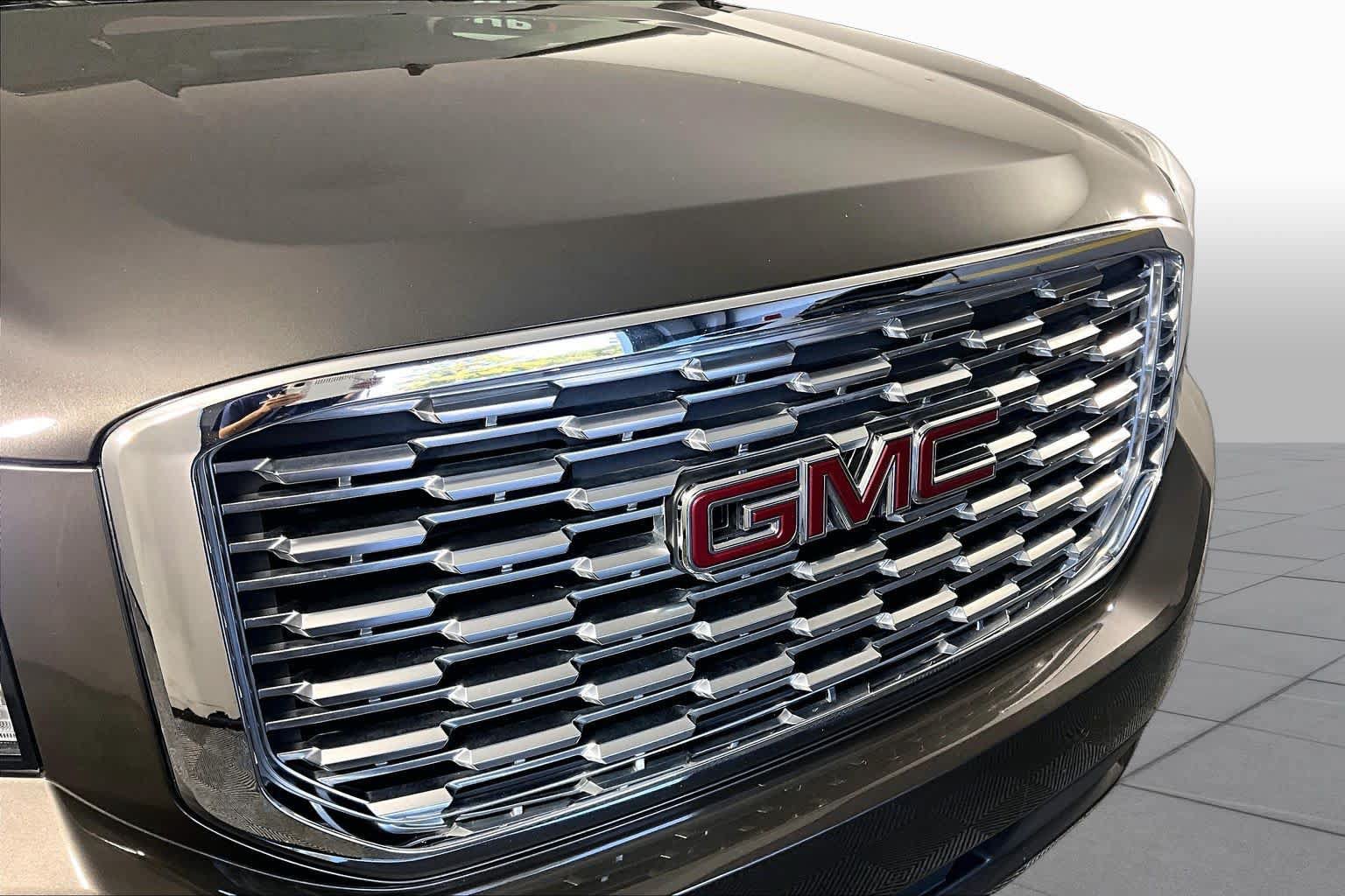 Used 2019 GMC Yukon Denali w/ Open Road Package RWD image 27