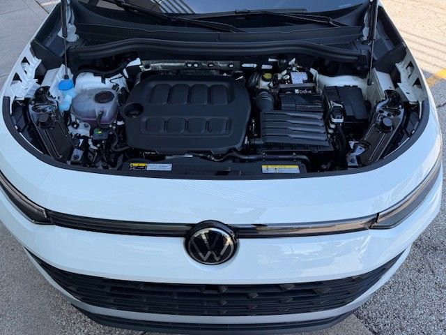 New 2025 Volkswagen Tiguan SE image 35