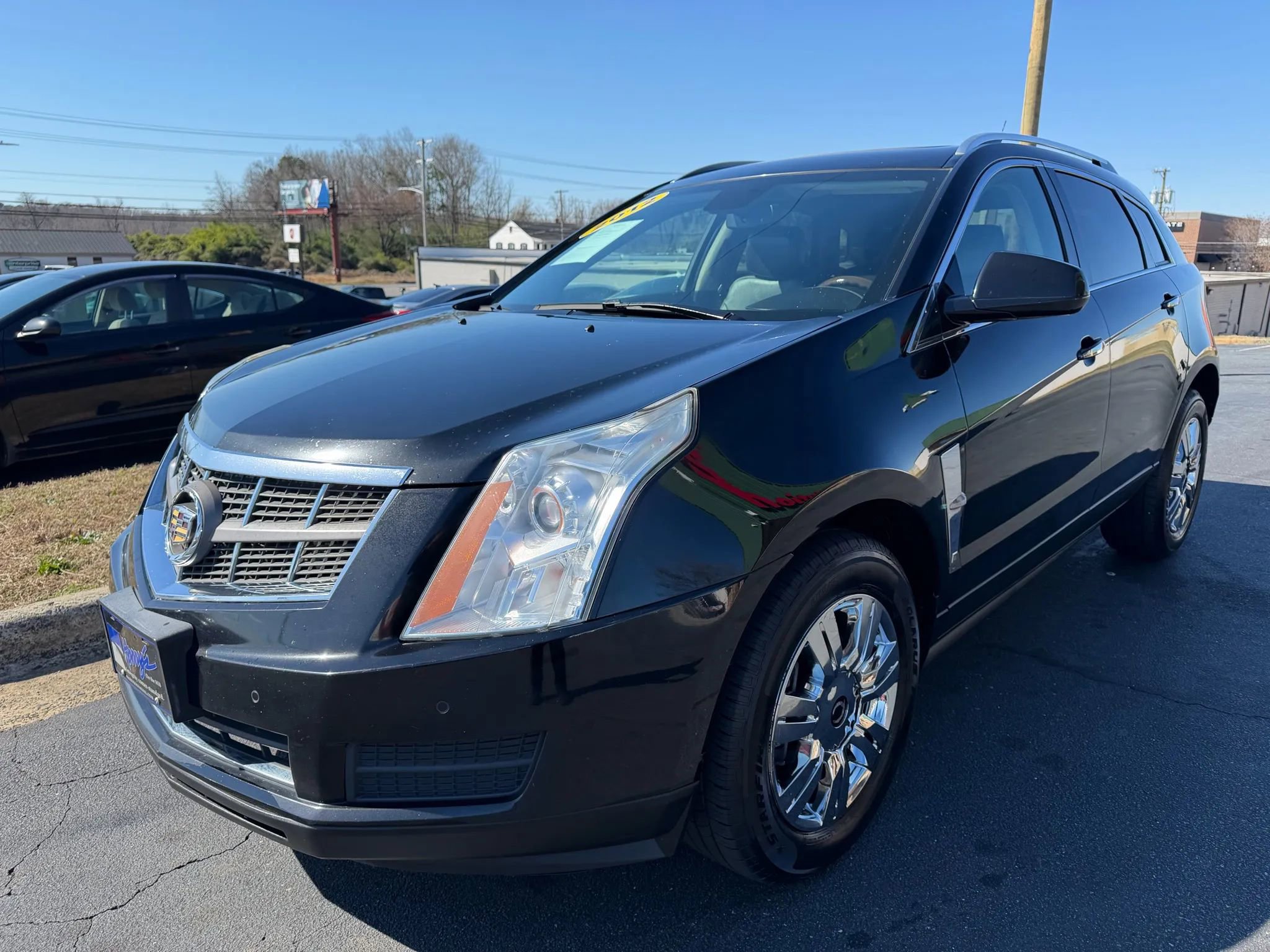 Used 2012 Cadillac SRX Luxury image 3