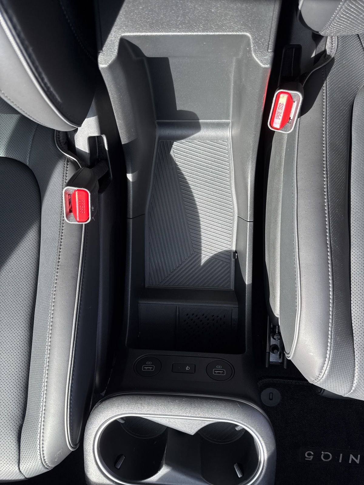 Certified 2023 Hyundai Ioniq 5 Limited w/ Cargo Package image 30