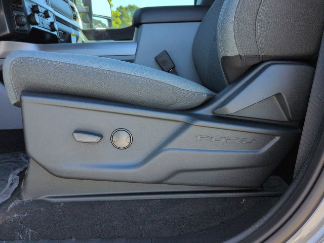 New 2027 Ford F250 XLT w/ XLT Premium Package AWD/4WD image 20