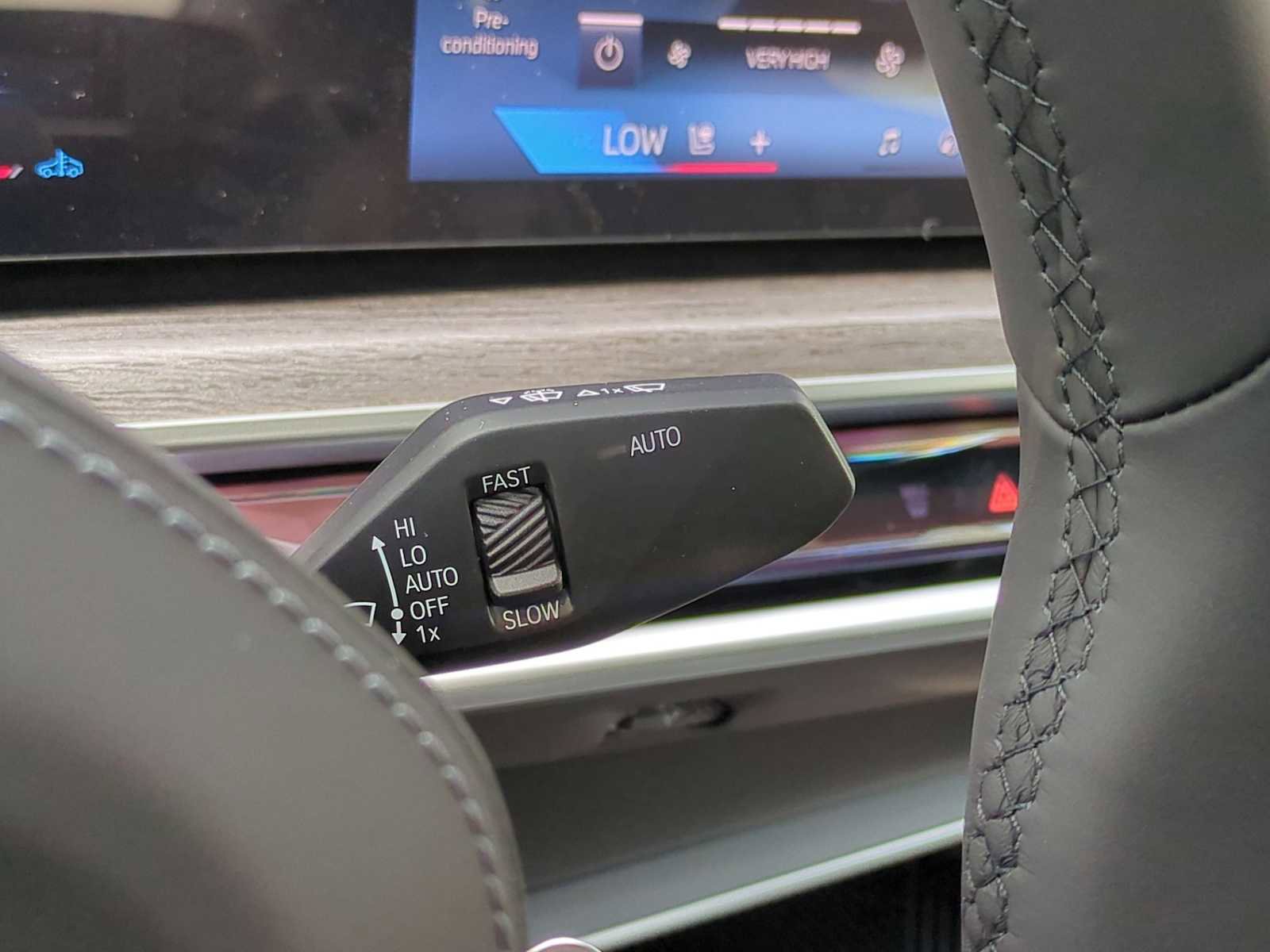 New 2025 BMW 740i xDrive AWD/4WD image 28