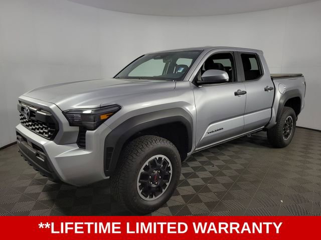 Used 2025 Toyota Tacoma TRD Off-Road image 3