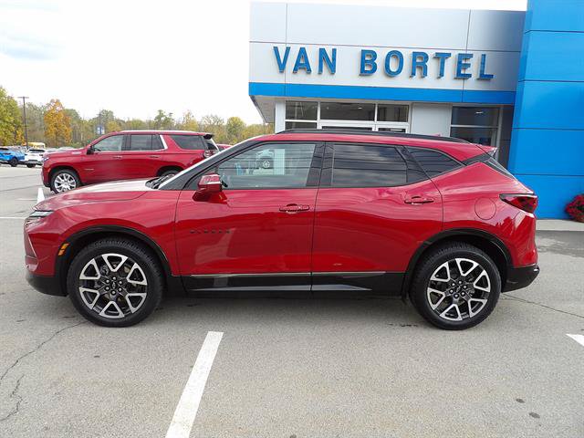 Certified 2023 Chevrolet Blazer RS w/ Enhanced Convenience Package AWD/4WD image 2