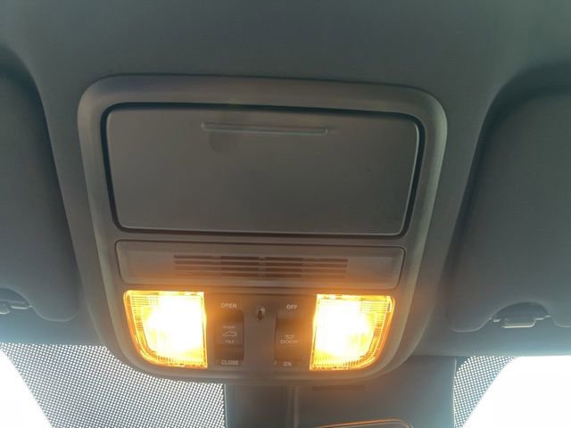 Used 2023 Honda Passport EX-L image 32