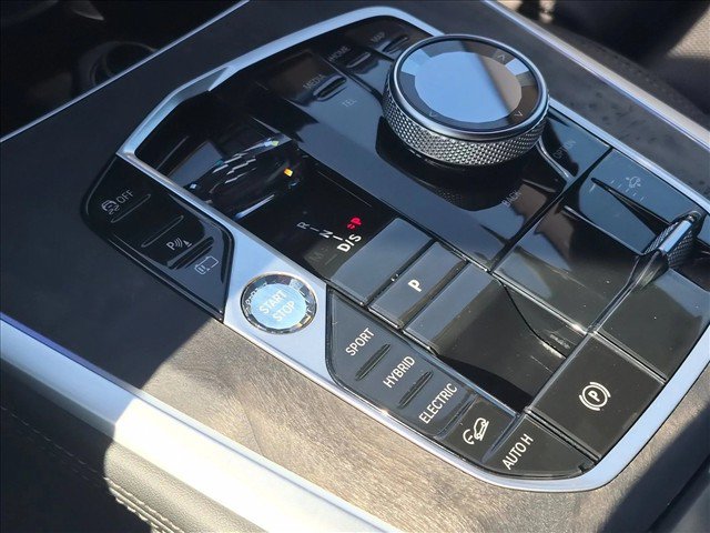 Certified 2026 BMW X5 xDrive50e w/ Executive Package AWD/4WD image 12