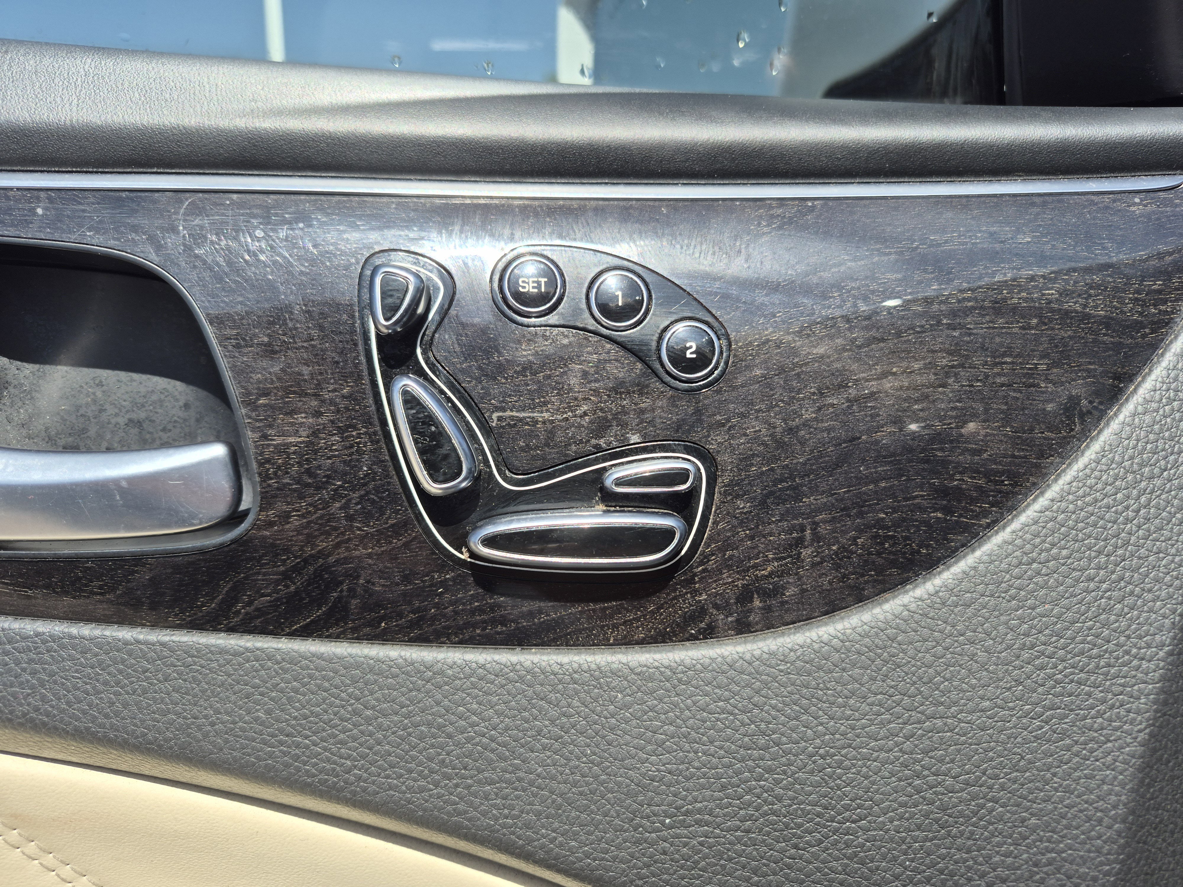 Used 2015 Hyundai Equus Signature RWD image 15