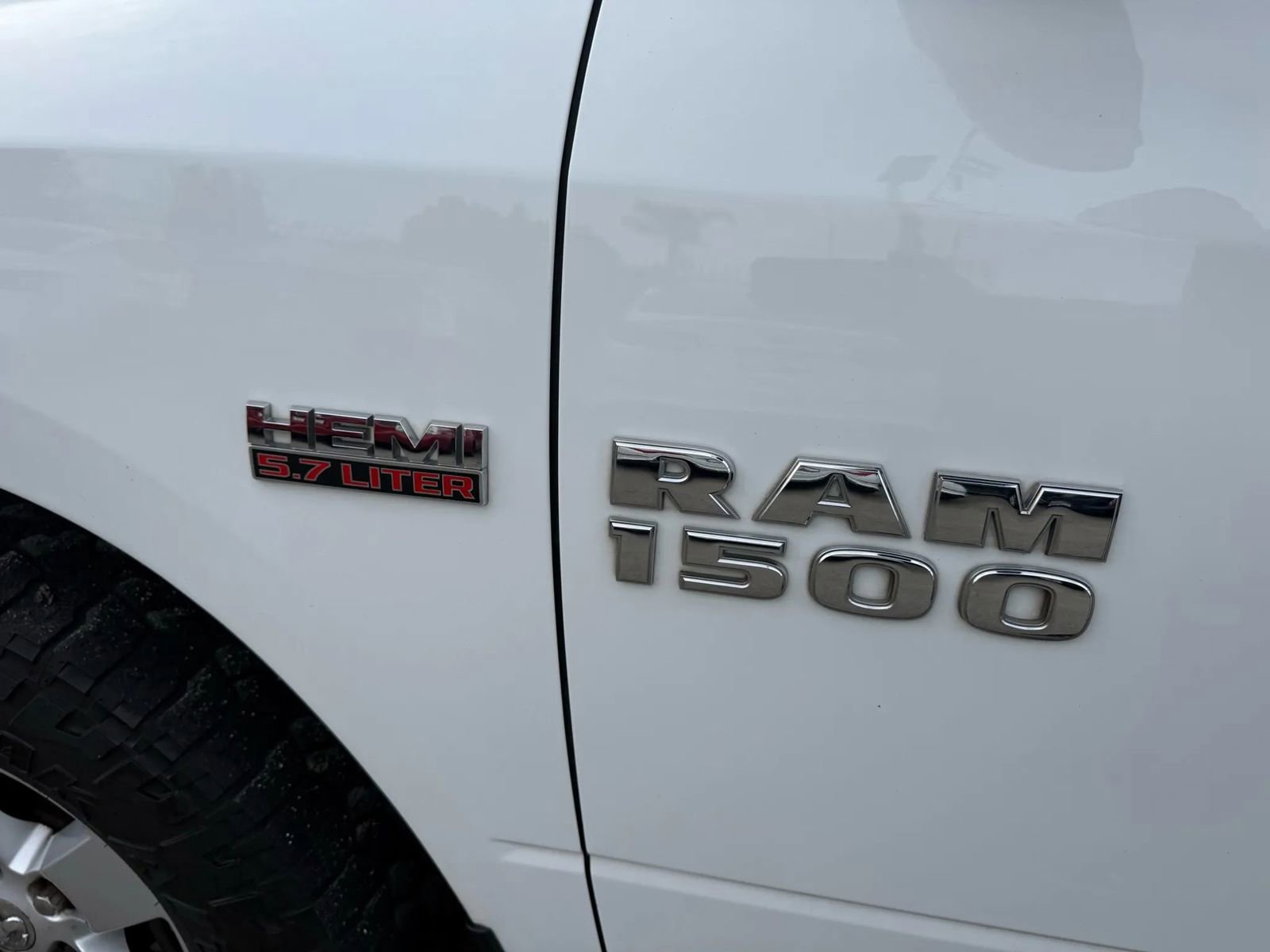 Used 2014 RAM 1500 Classic SLT image 5