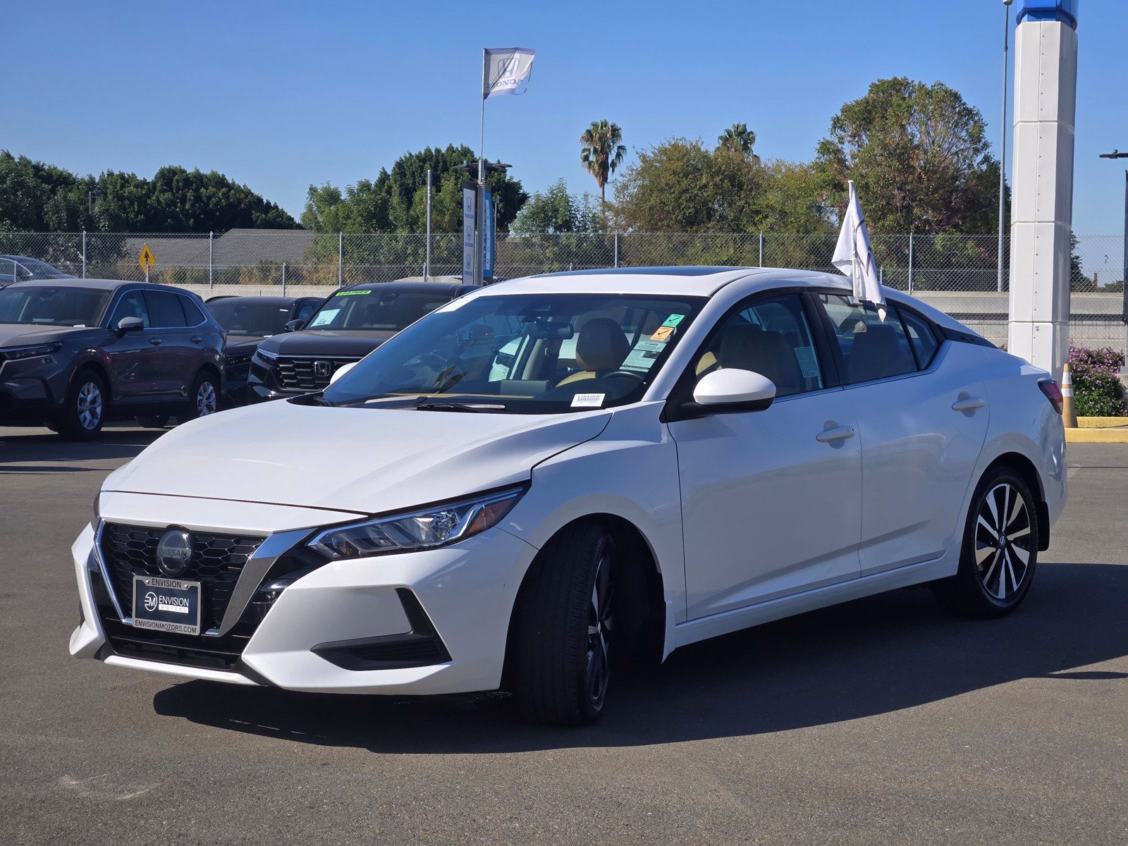 Used 2022 Nissan Sentra SV w/ SV Premium Package FWD image 3