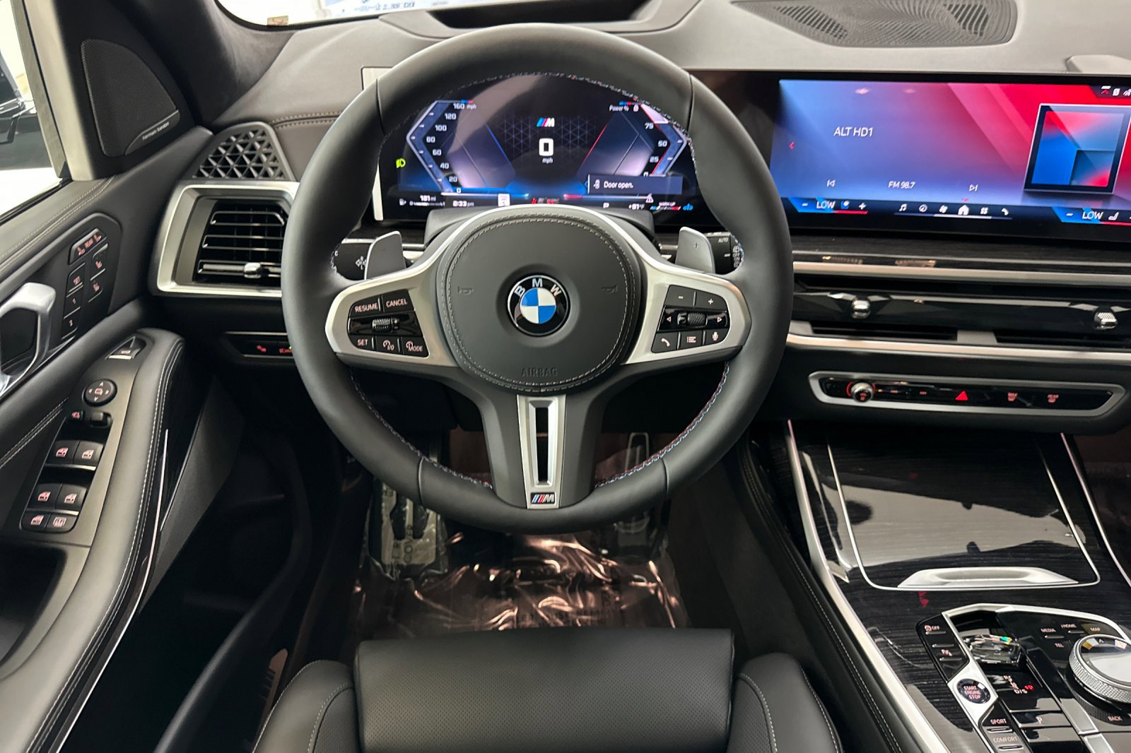 New 2026 BMW X7 M60i w/ Executive Package image 26