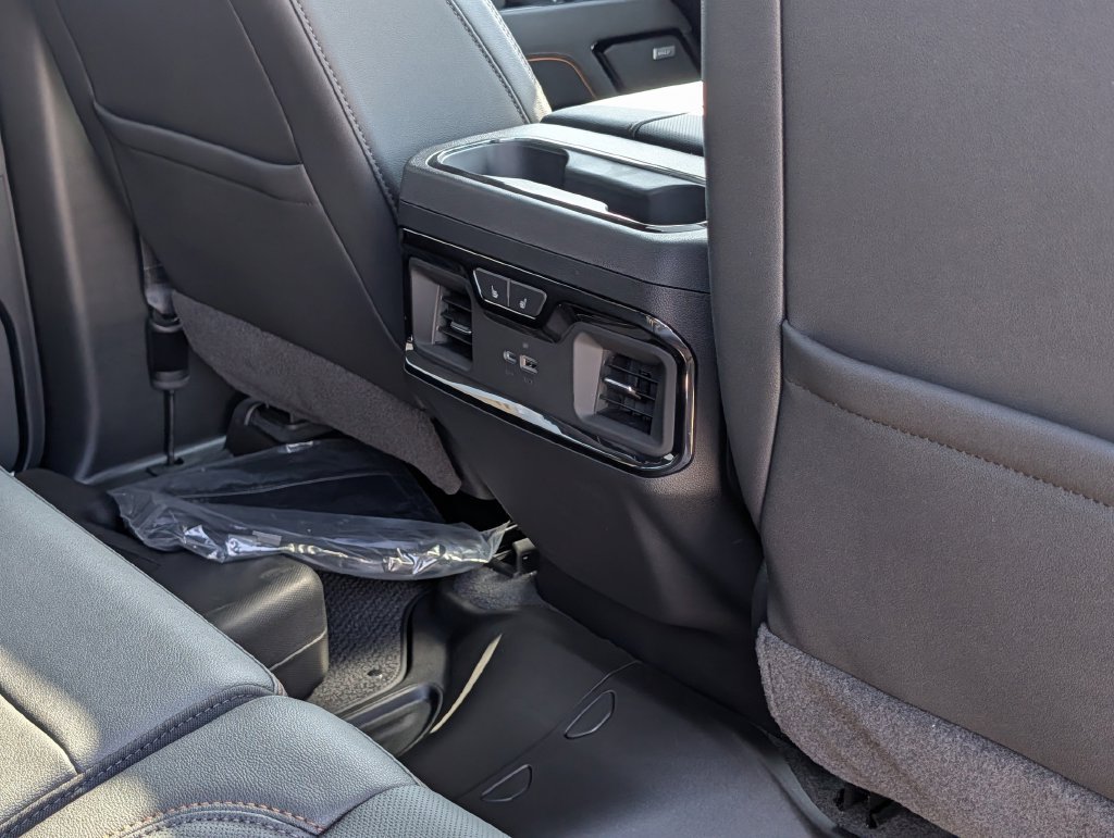 New 2026 GMC Sierra 2500 AT4 w/ AT4 Premium Plus Package AWD/4WD image 34