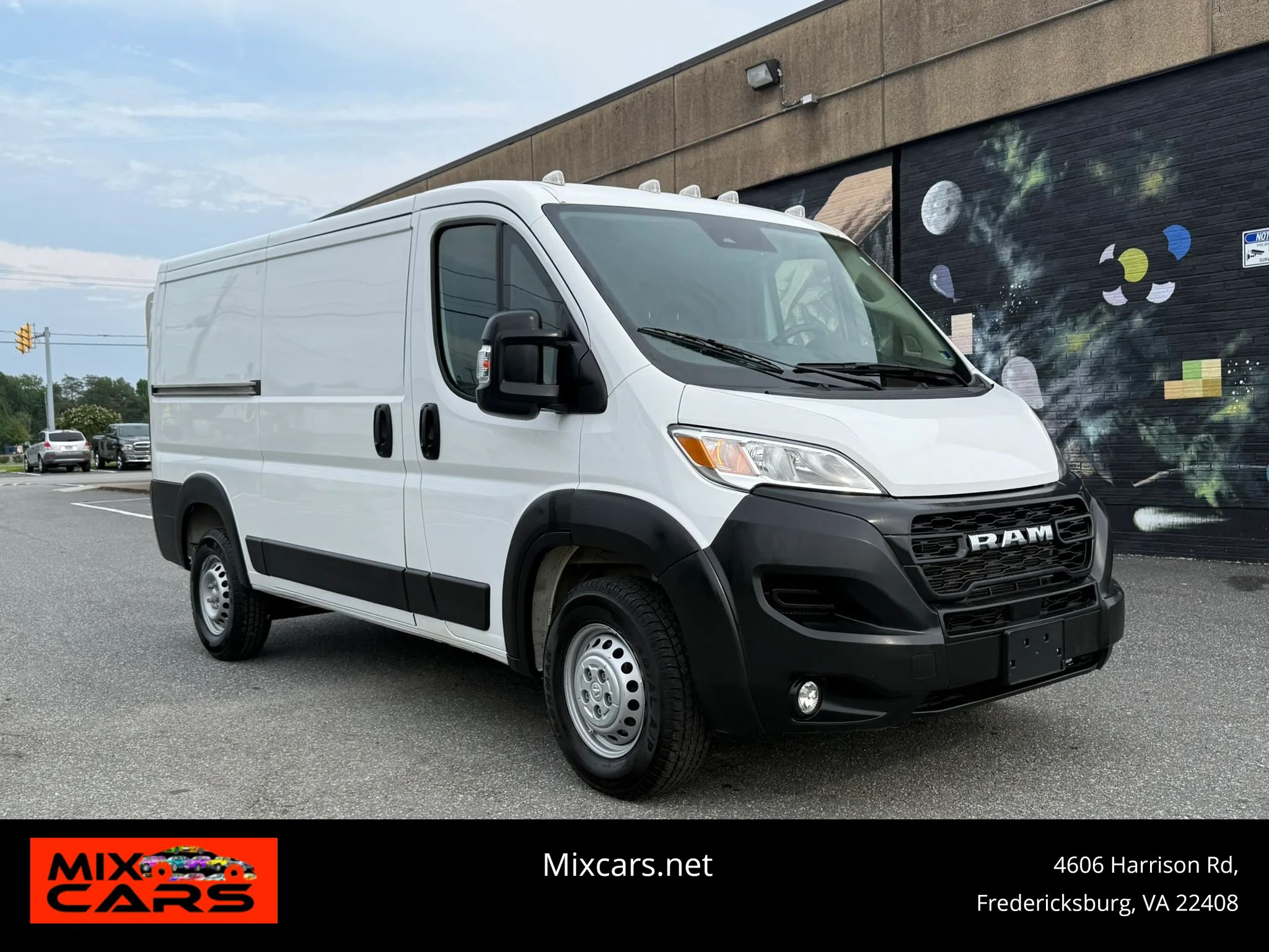 Used 2025 RAM ProMaster 2500 w/ Convenience Group FWD image 1