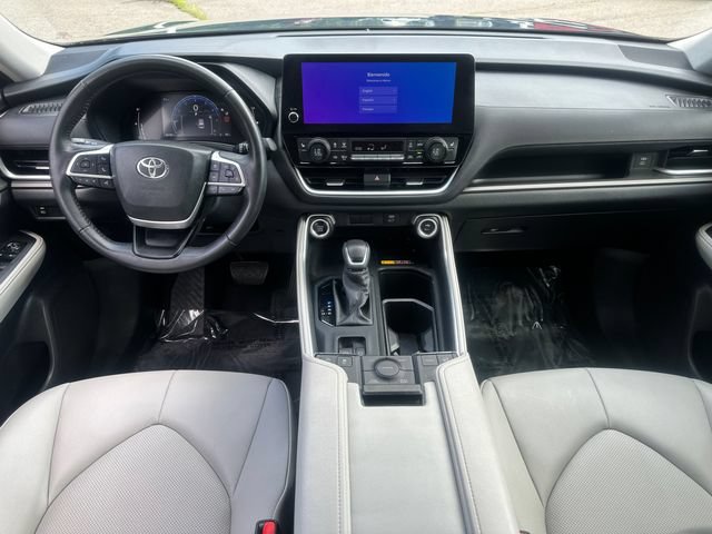 Used 2024 Toyota Grand Highlander AWD image 20
