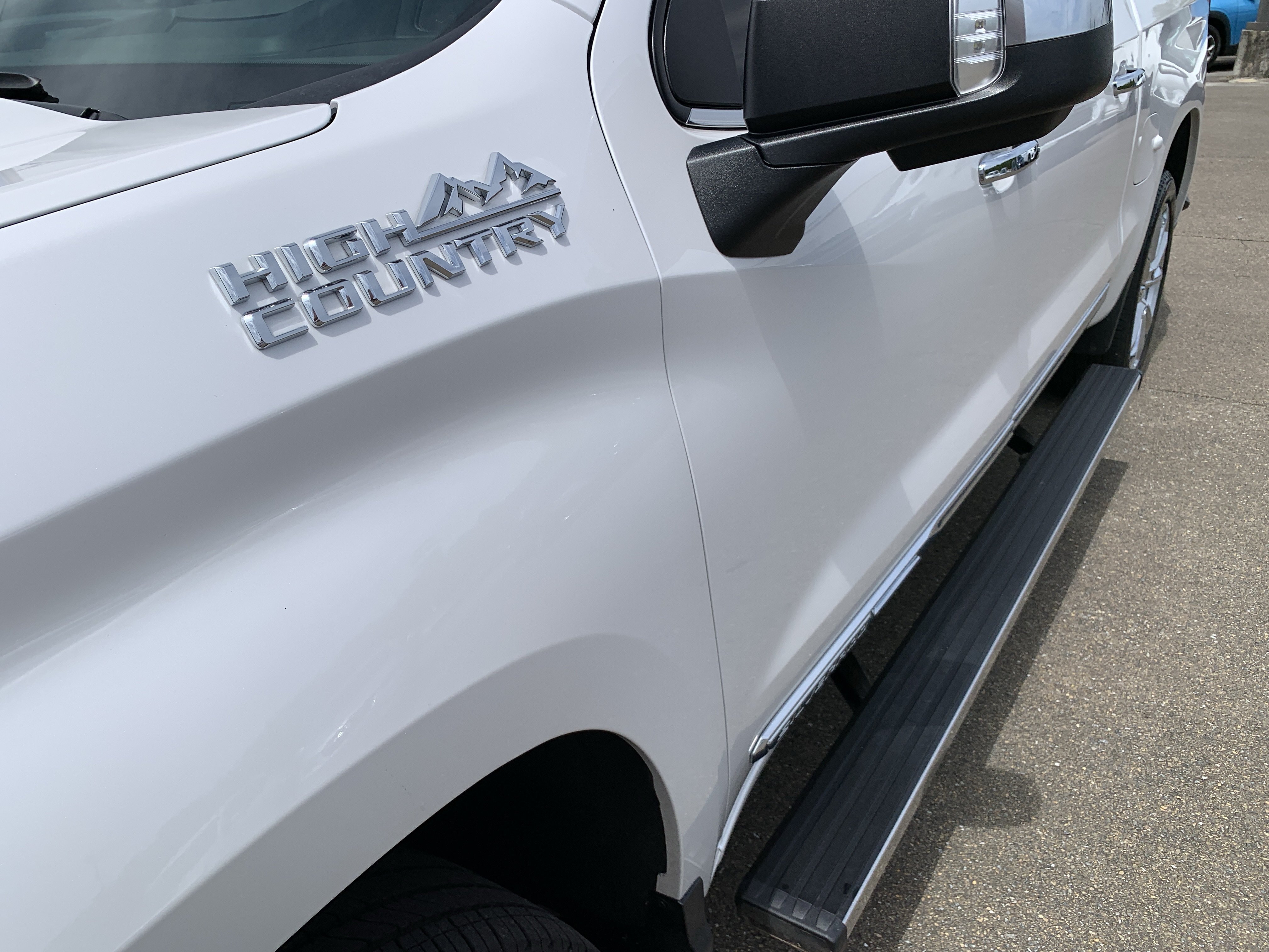 Used 2025 Chevrolet Silverado 1500 High Country AWD/4WD image 19