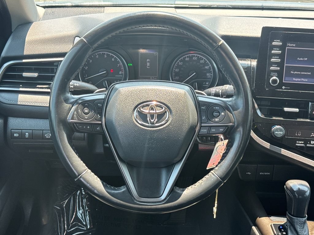 Used 2021 Toyota Camry SE w/ Cold Weather Package FWD image 12