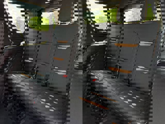 Used 2022 GMC Yukon AT4 image 30