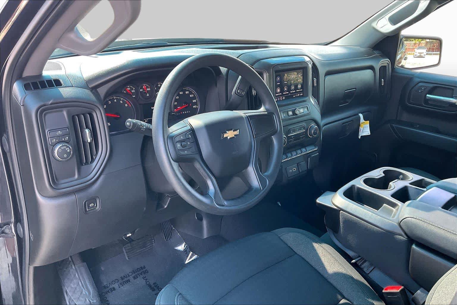 Used 2023 Chevrolet Silverado 1500 Custom RWD image 17