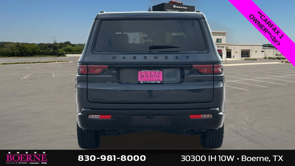 Used 2023 Jeep Wagoneer Series II AWD/4WD image 4