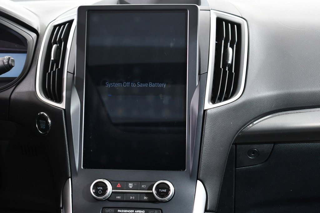 Used 2022 Ford Edge SEL w/ Convenience Package image 9