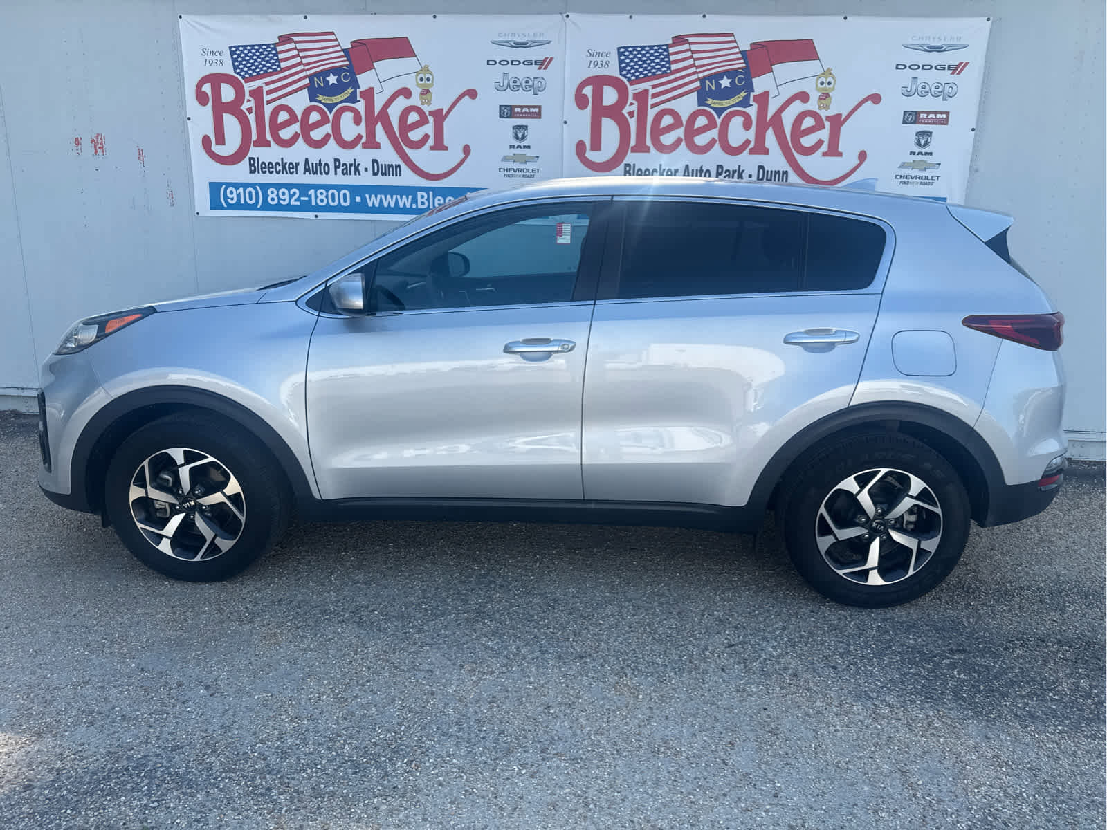 Used 2022 Kia Sportage LX image 7