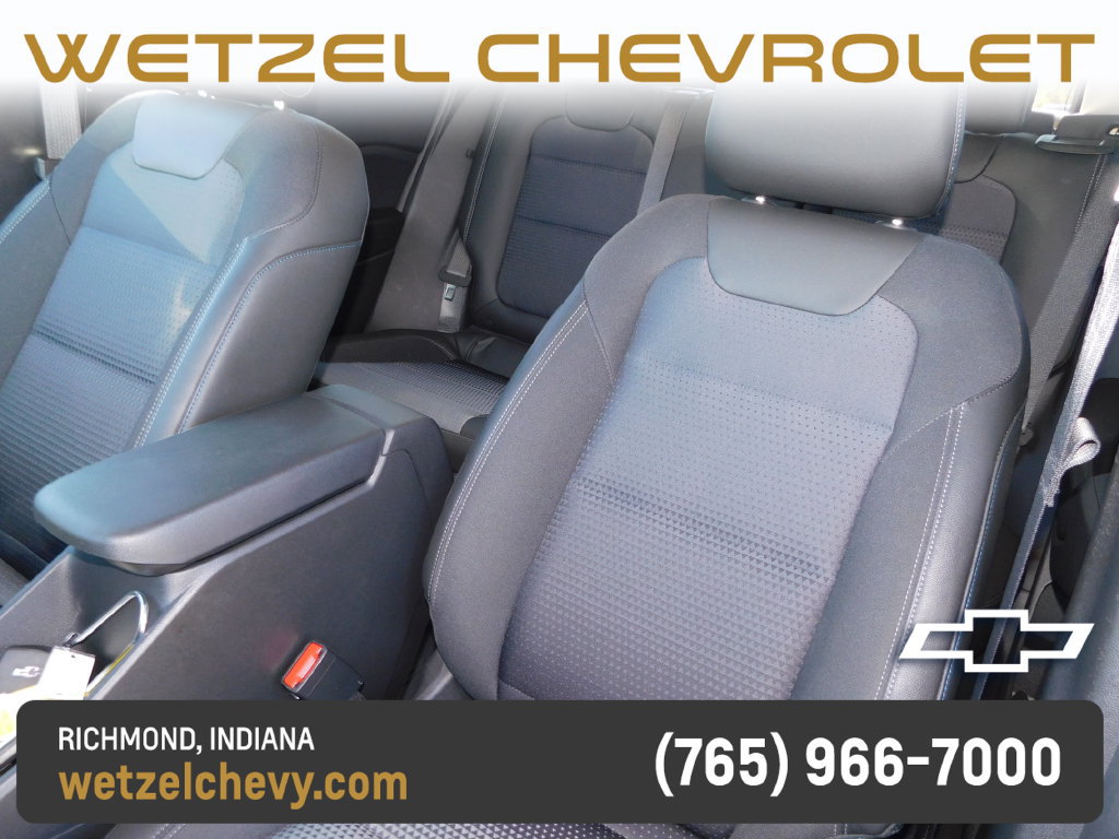 Used 2025 Chevrolet Trax LT w/ Driver Confidence Package FWD image 14