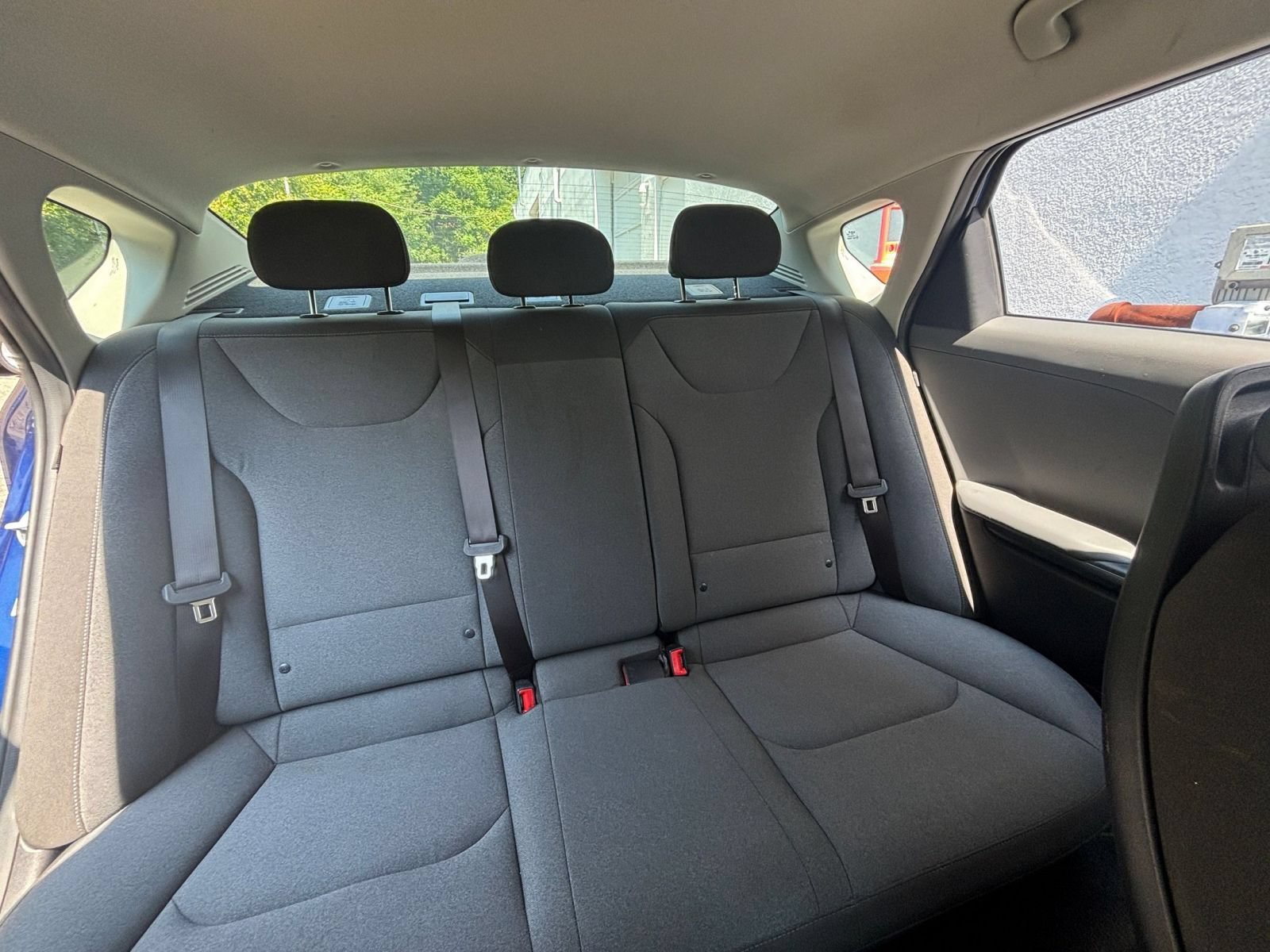 Used 2025 Kia K4 FWD image 36