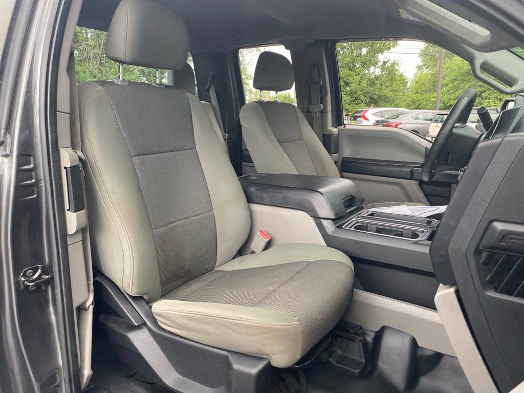Used 2016 Ford F150 XL w/ Equipment Group 101A Mid AWD/4WD image 39