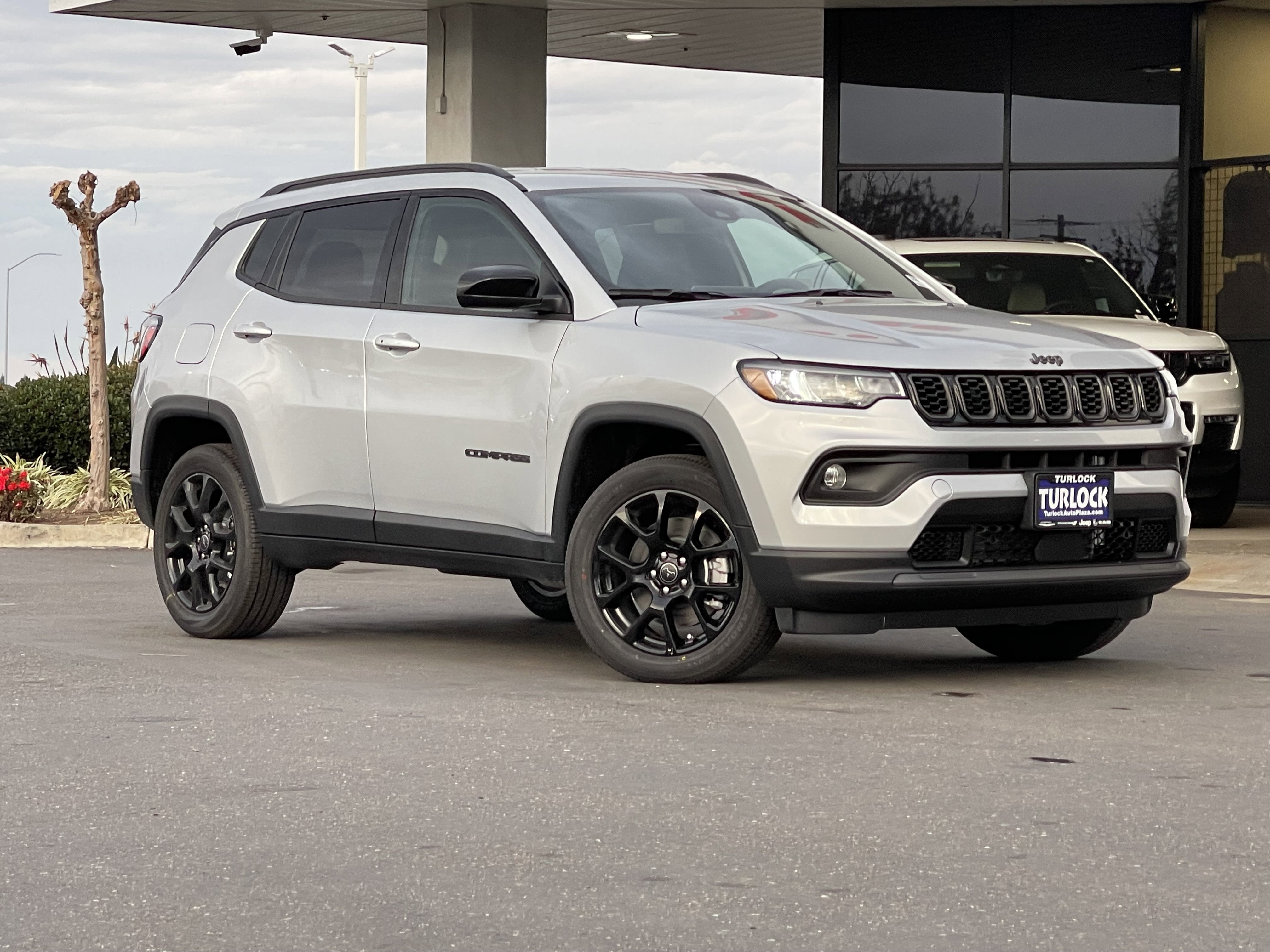 New 2026 Jeep Compass Latitude AWD/4WD image 2
