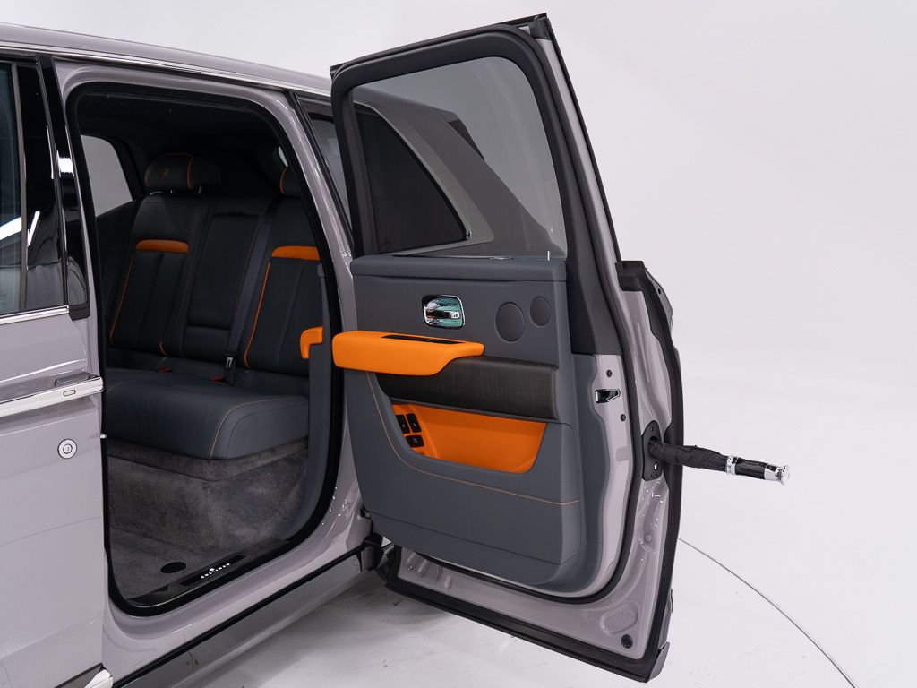 Certified 2026 Rolls-Royce Cullinan AWD/4WD image 28