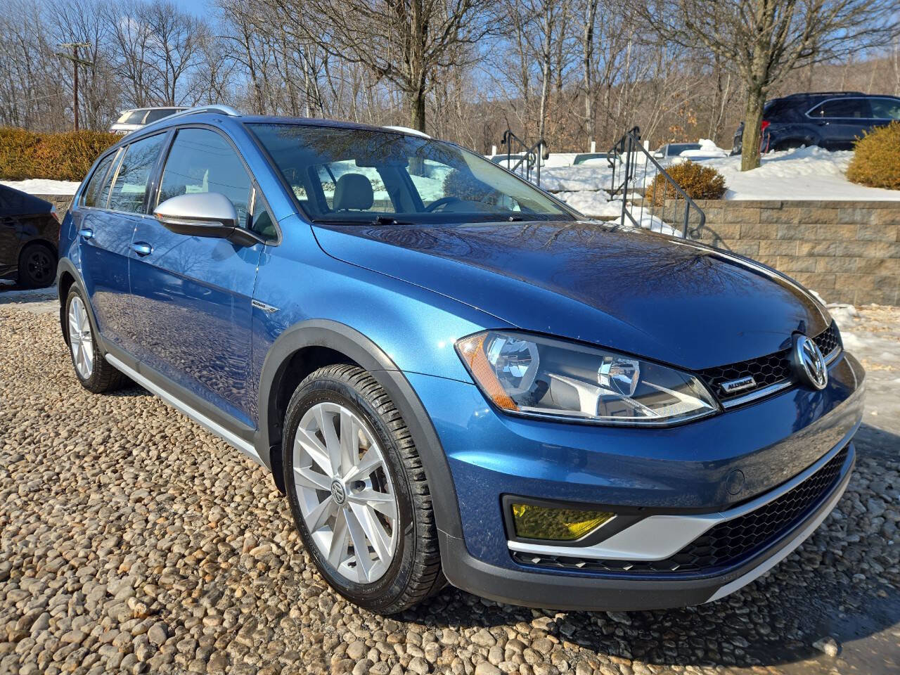 Used 2017 Volkswagen Golf Alltrack SE