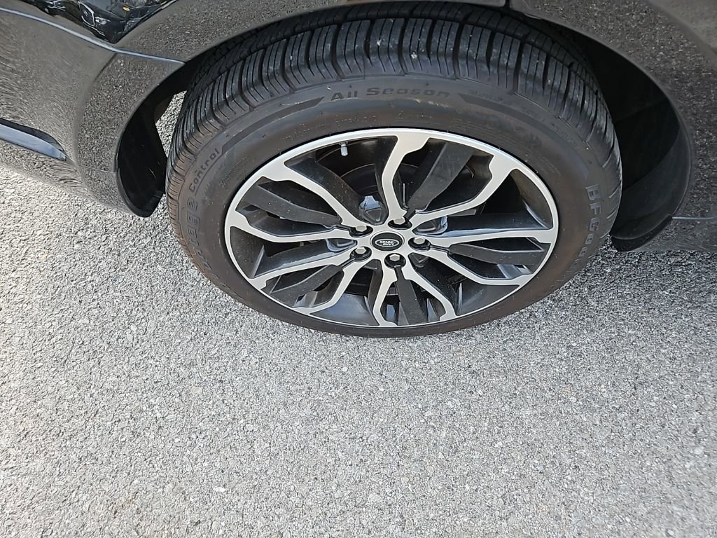 Used 2021 Land Rover Range Rover Sport HSE Silver Edition image 11