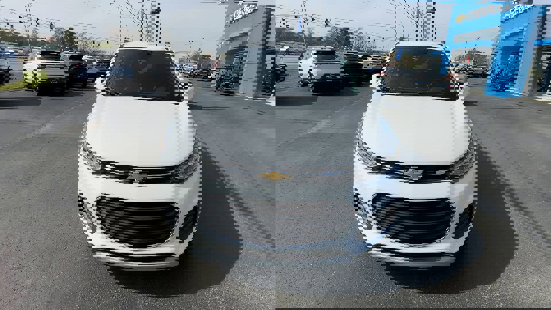 Used 2020 Chevrolet Trax LT w/ LT Convenience Package FWD image 3