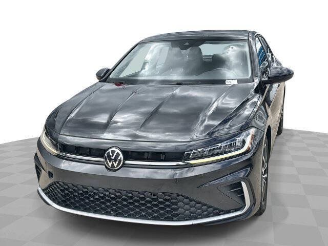 Used 2025 Volkswagen Jetta SE FWD image 1