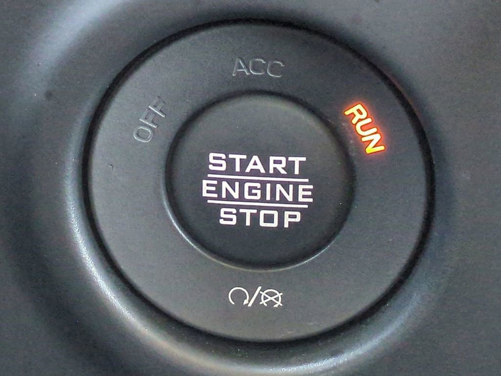 Used 2021 Jeep Gladiator Overland image 28