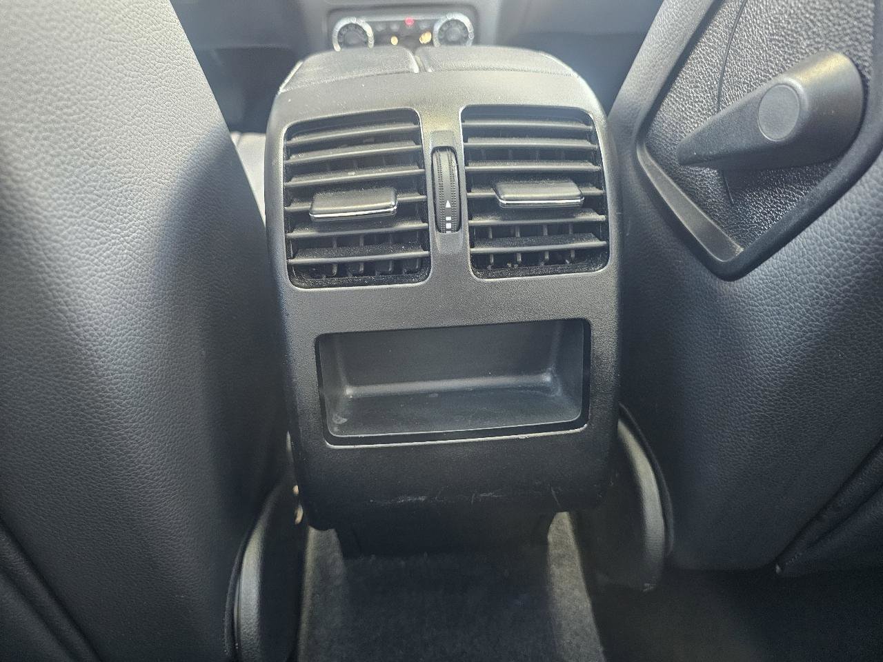 Used 2013 Mercedes-Benz GLK 250 BlueTEC 4MATIC image 44