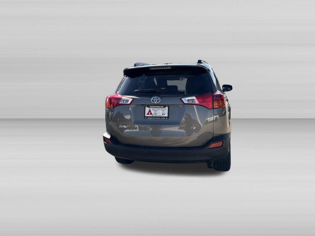 Used 2015 Toyota RAV4 LE FWD image 5