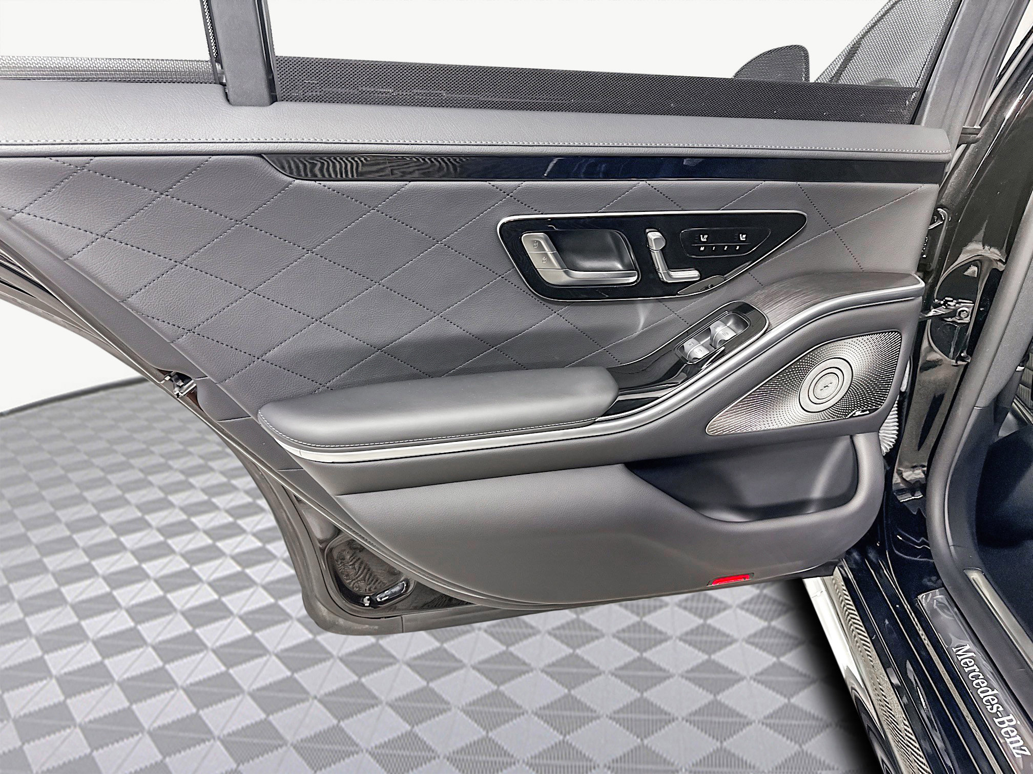 Used 2022 Mercedes-Benz S 580 4MATIC Sedan image 26