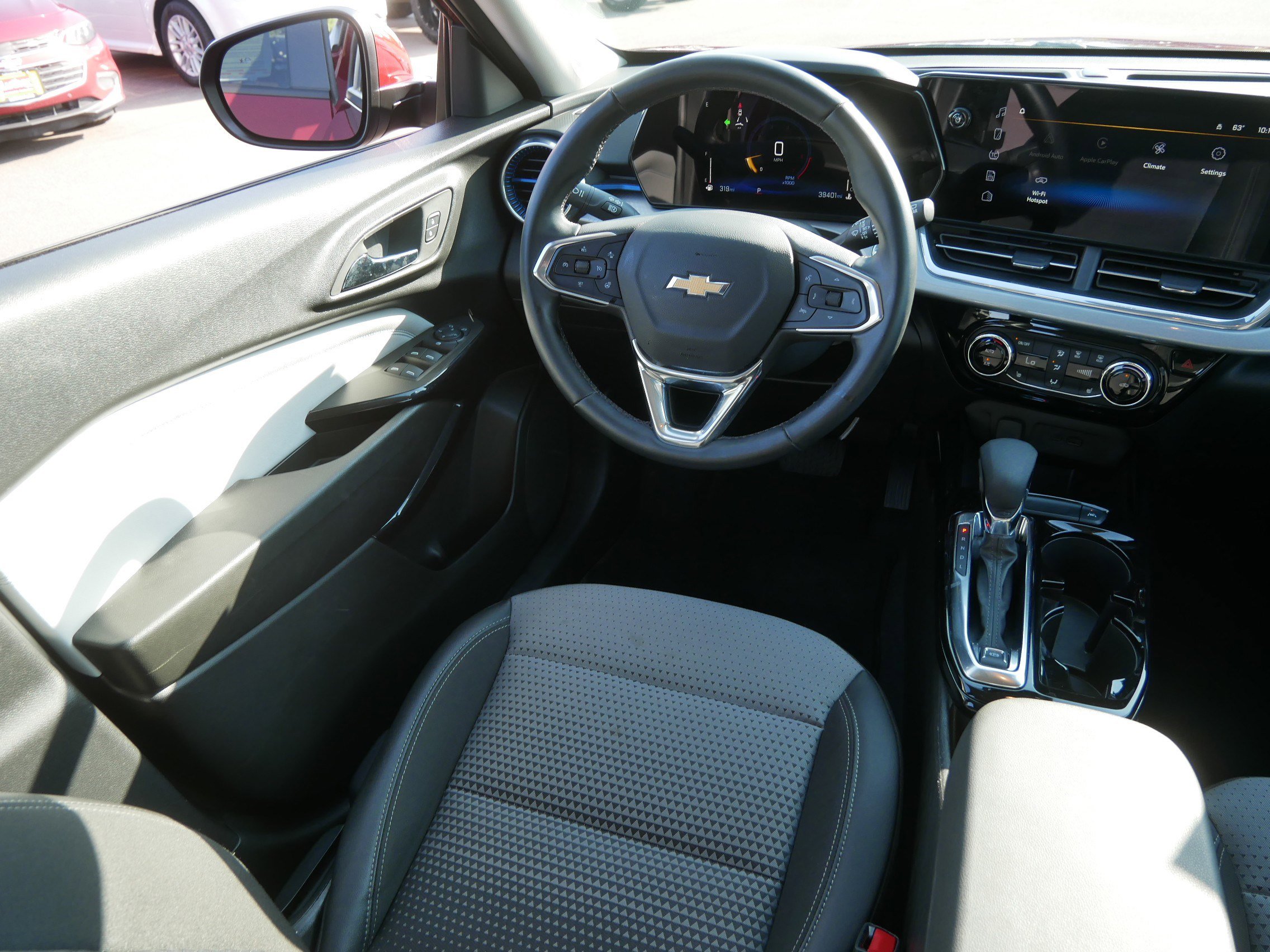 Used 2024 Chevrolet Trax LT w/ Driver Confidence Package image 9