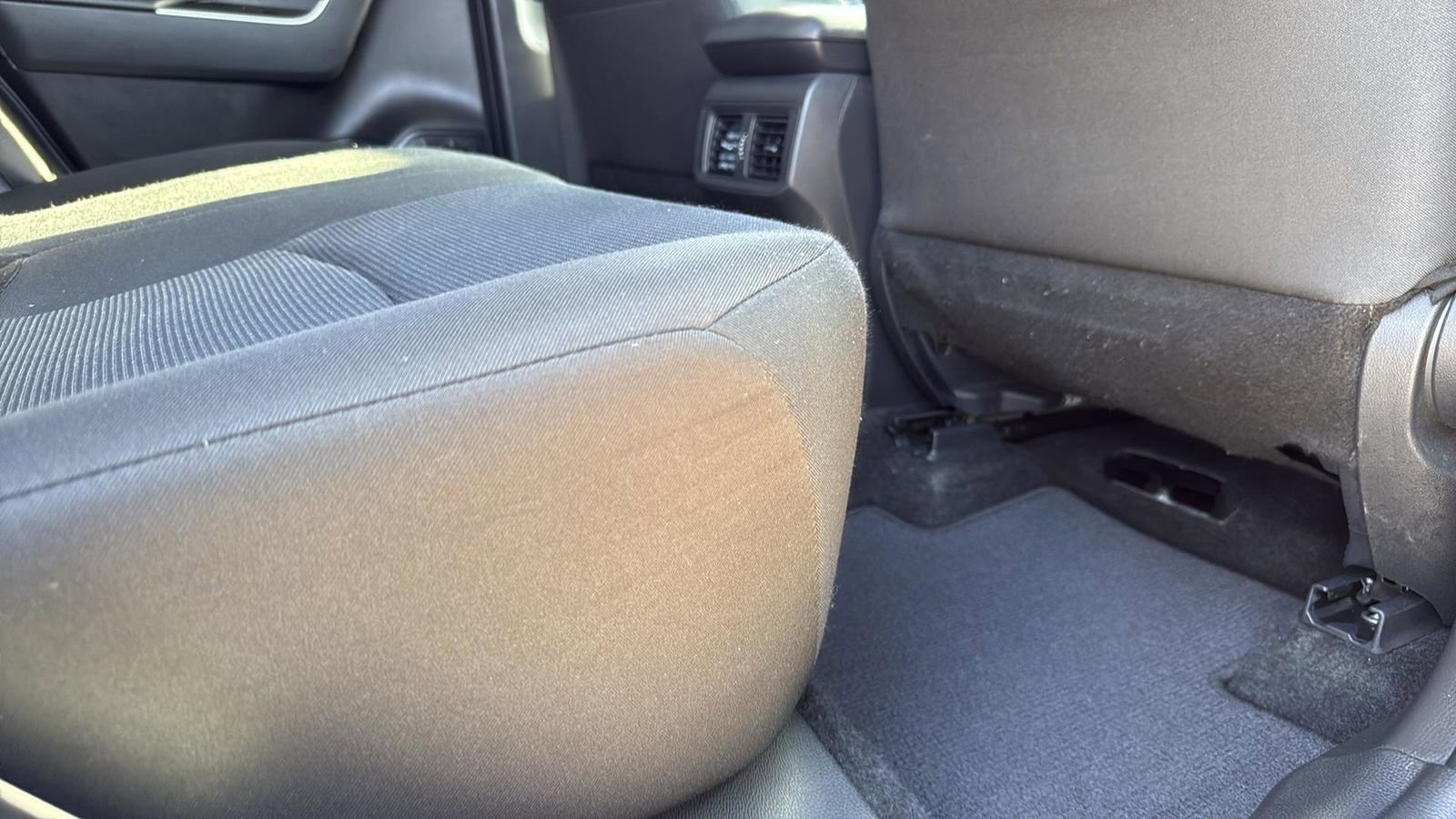 Used 2024 Toyota RAV4 LE FWD image 27